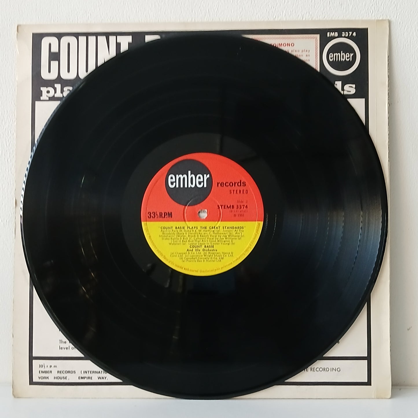 Count Basie – Count Basie Plays The Great Standards (Used LP)