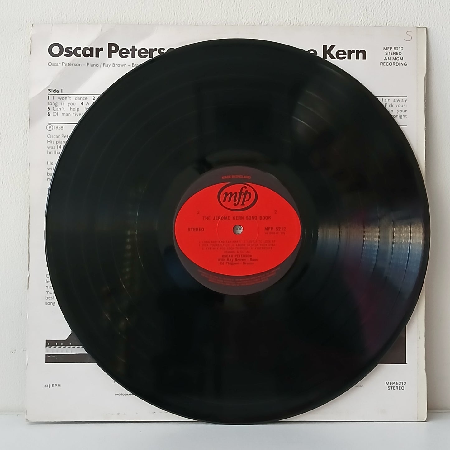 Oscar Peterson – Oscar Peterson Plays Jerome Kern (Used LP)