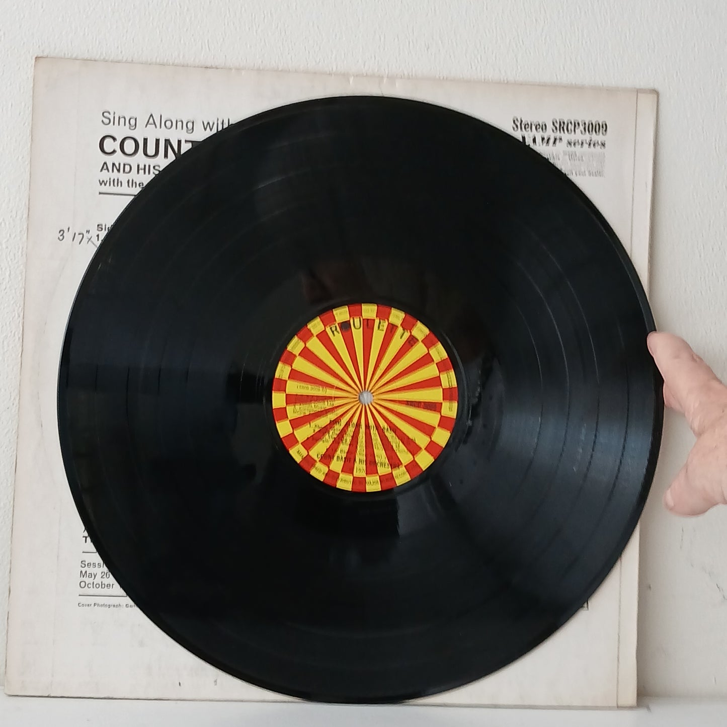 Count Basie, Joe Williams, Dave Lambert, Jon Hendricks, Annie Ross, The Basie Band – Sing Along With Basie (Used LP)