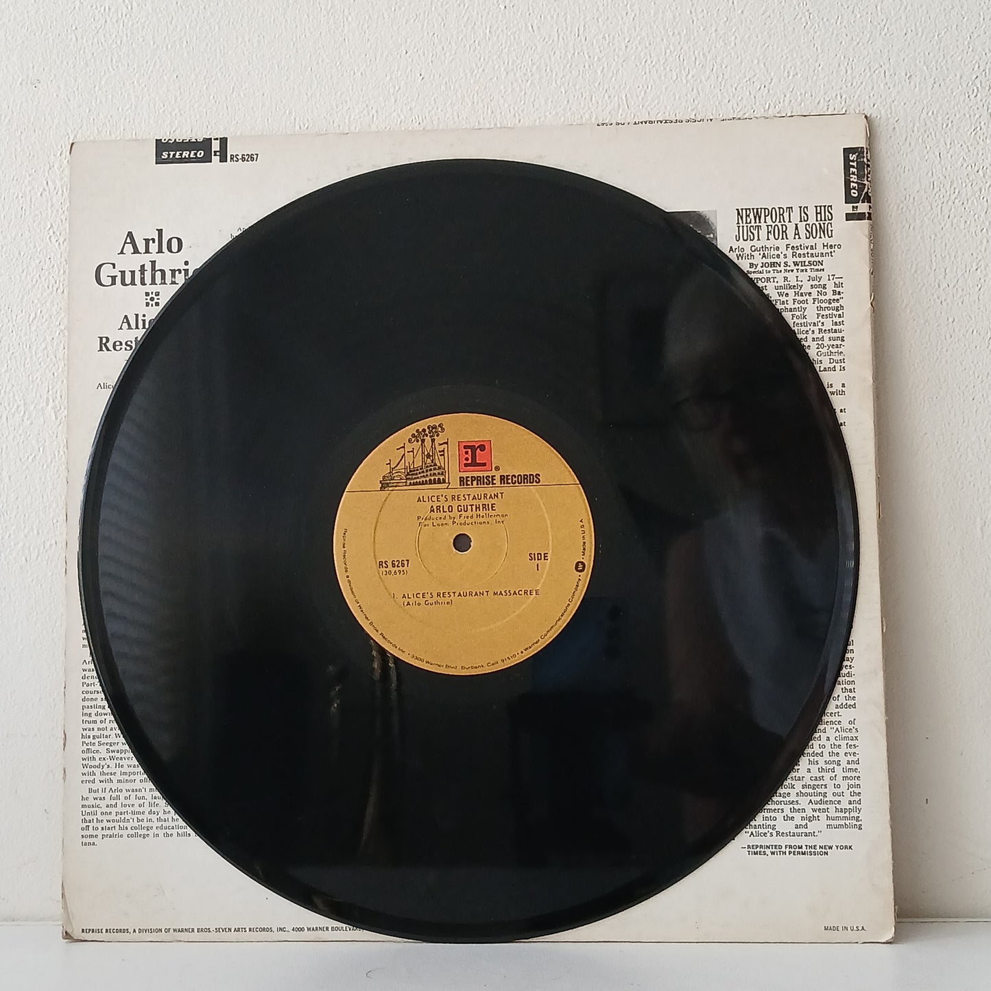 Arlo Guthrie – Alice's Restaurant (Used LP)