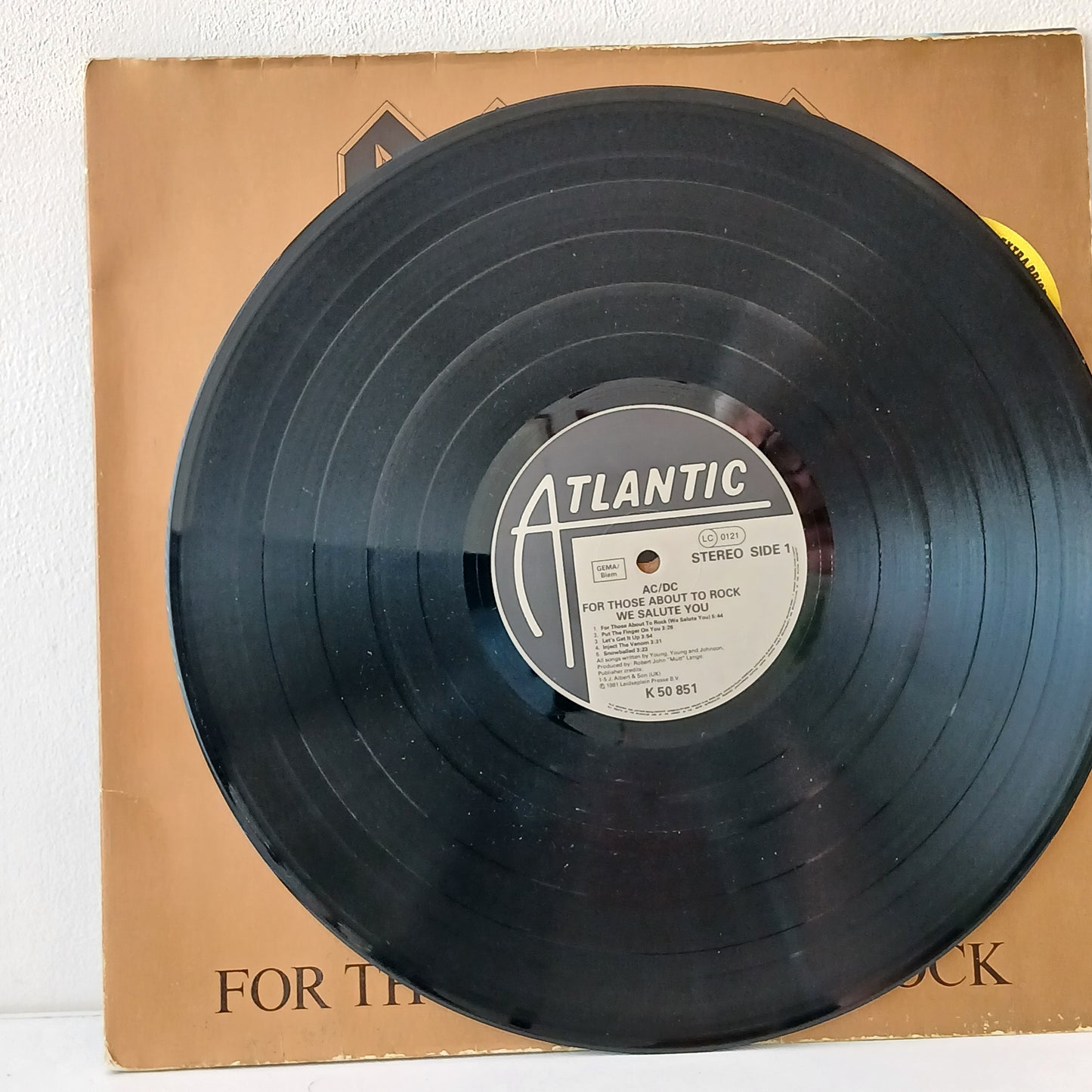 AC/DC – For Those About To Rock We Salute You (Used LP)