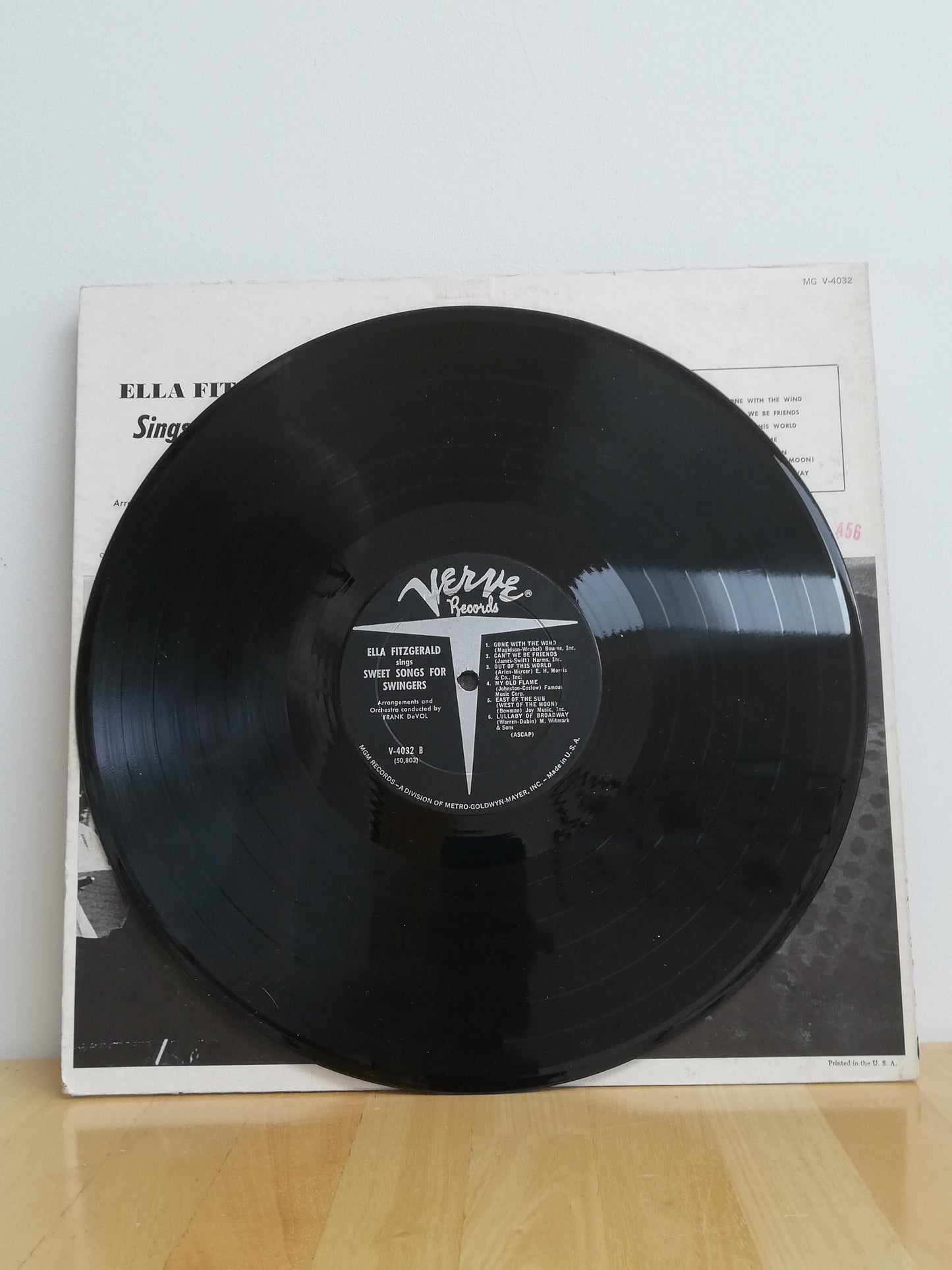 Ella Fitzgerald – Ella Fitzgerald Sings Sweet Songs For Swingers (Used LP)