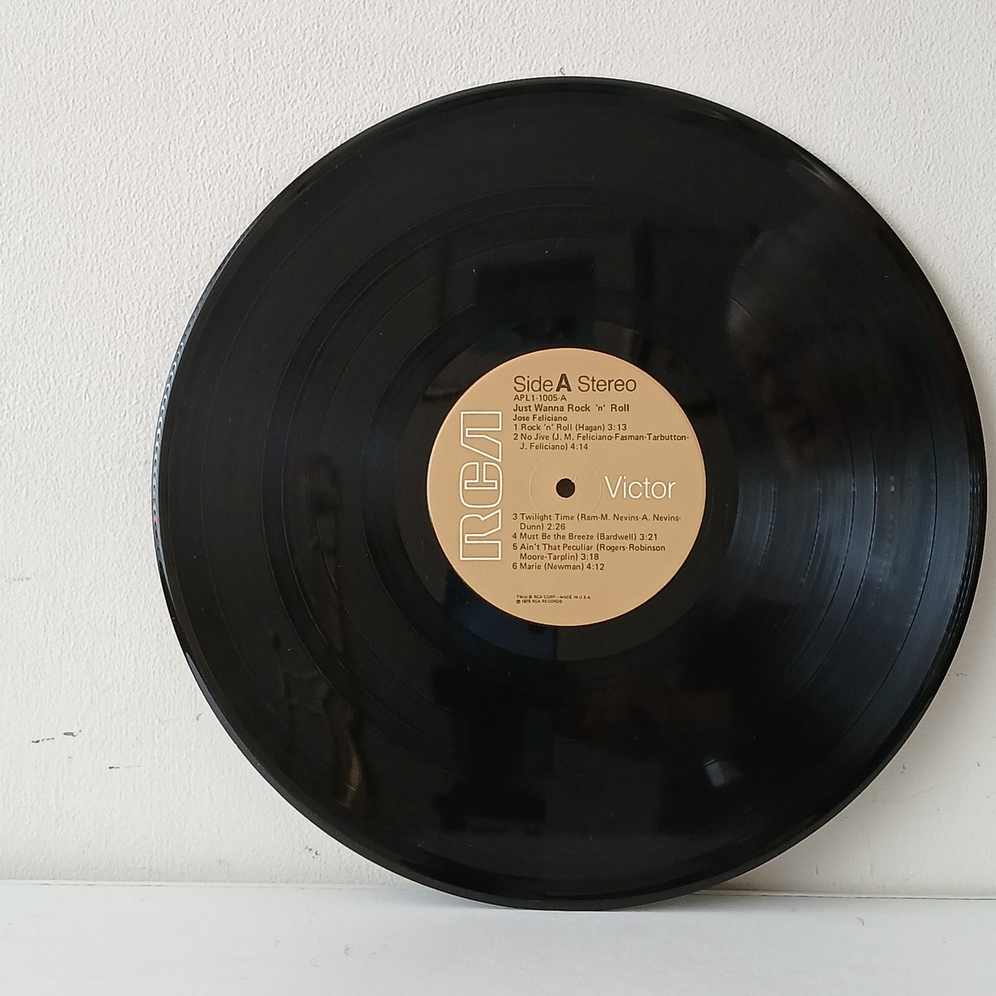 Jose Feliciano – Just Wanna Rock 'N' Roll (Used LP)