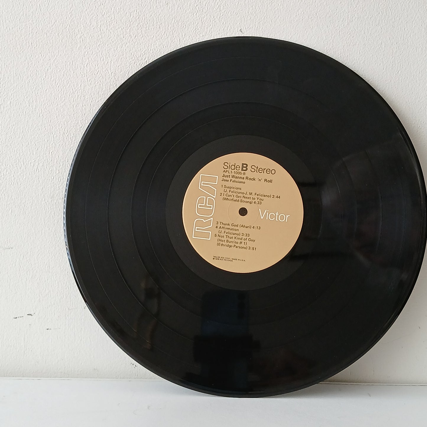 Jose Feliciano – Just Wanna Rock 'N' Roll (Used LP)