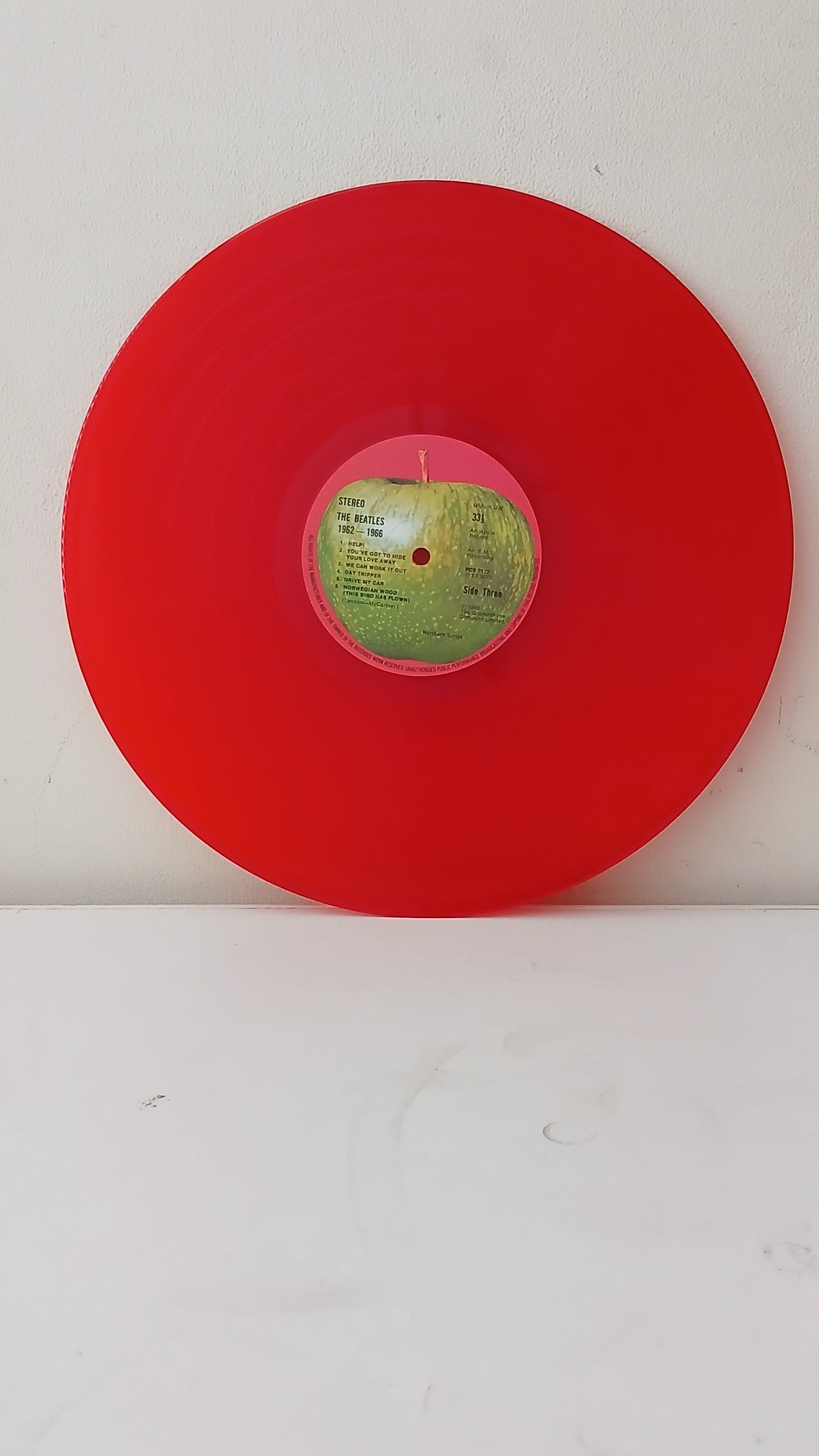The Beatles – 1962-1966 (Used Red Coloured LP)