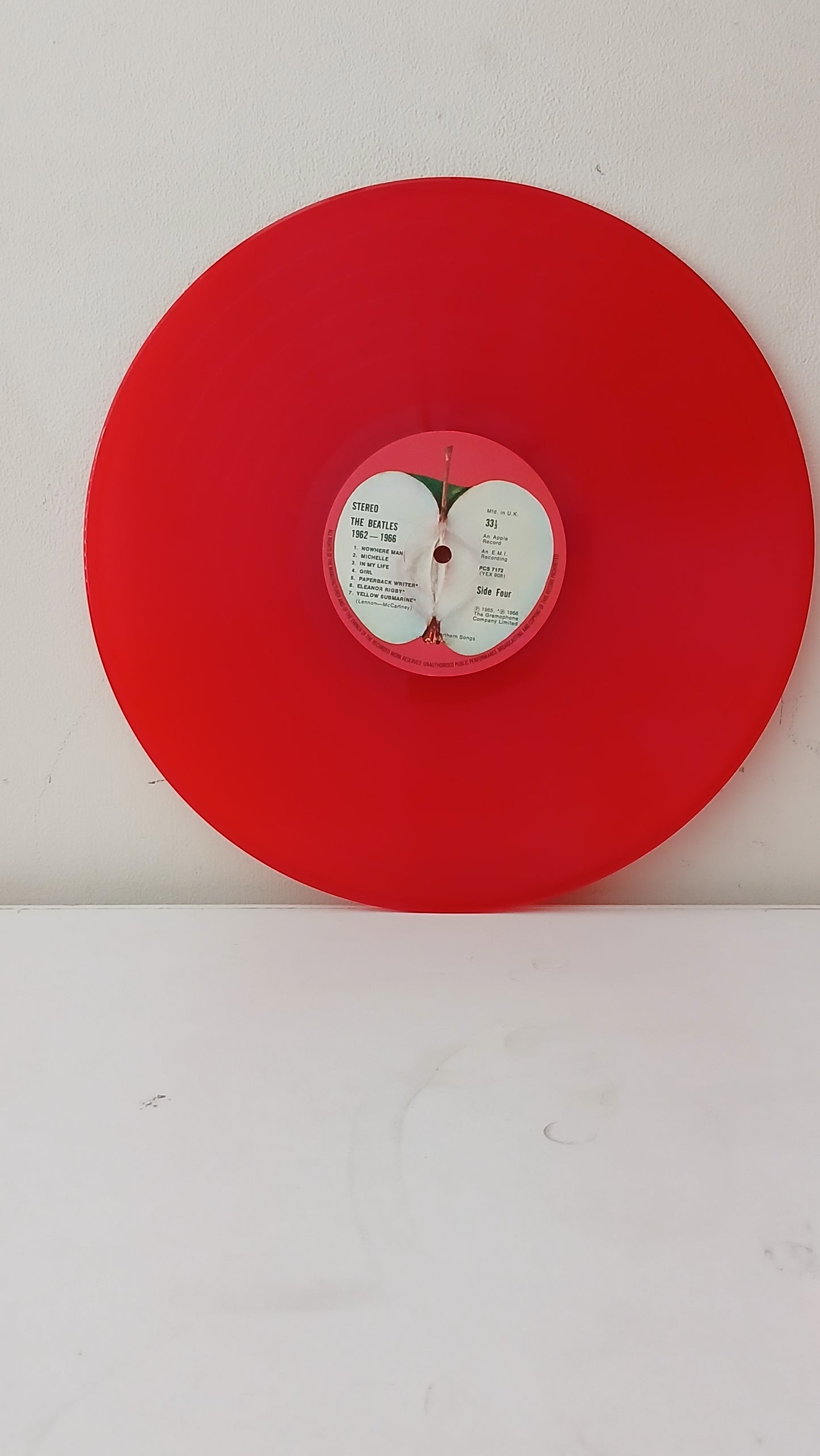The Beatles – 1962-1966 (Used Red Coloured LP)