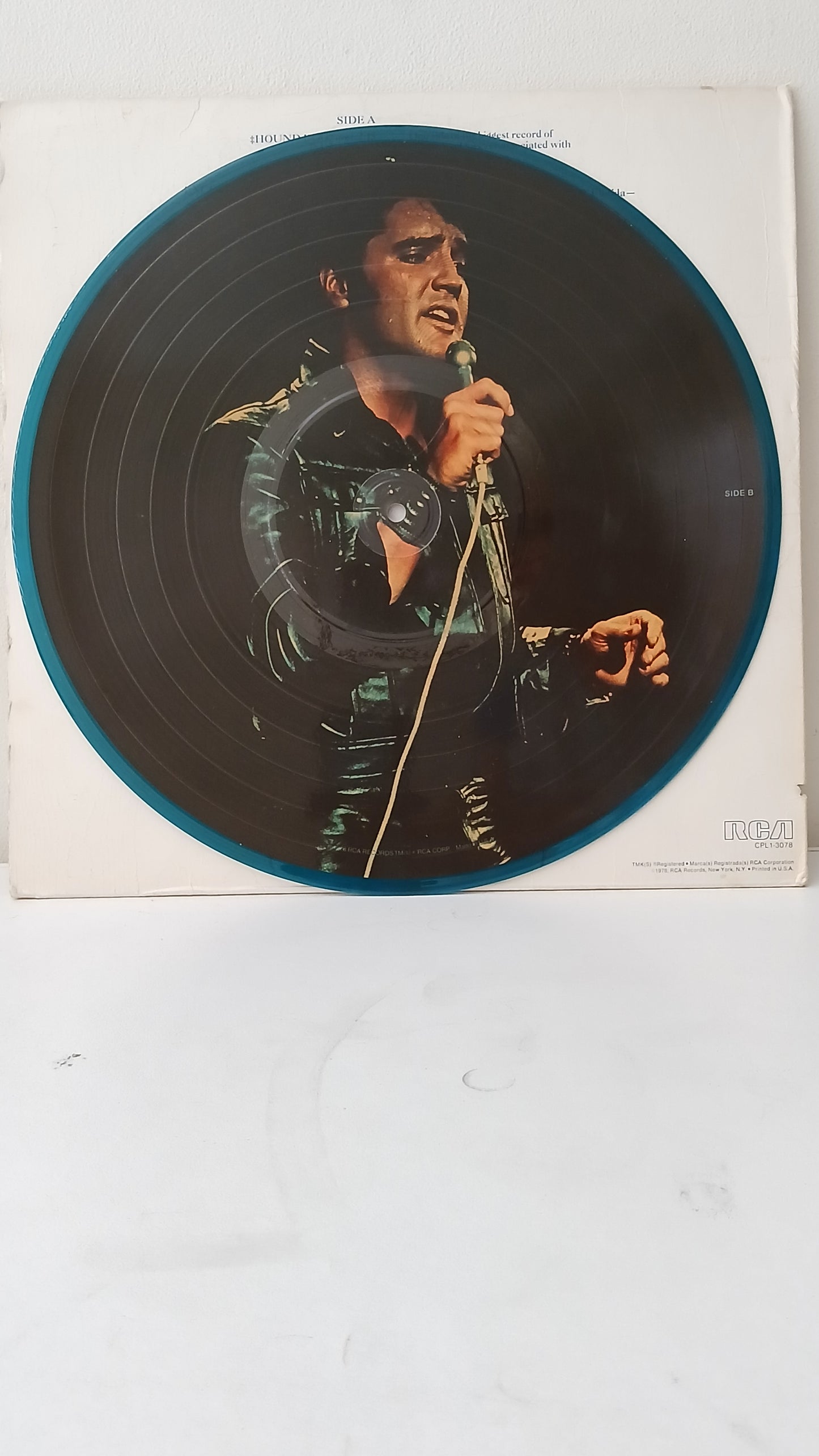 Elvis – A Legendary Performer - Volume 3 (Used Picture Disc LP)